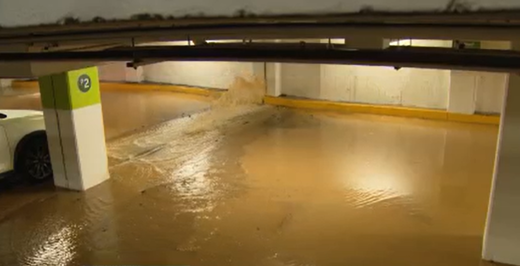Water main break creates mess in Georgetown