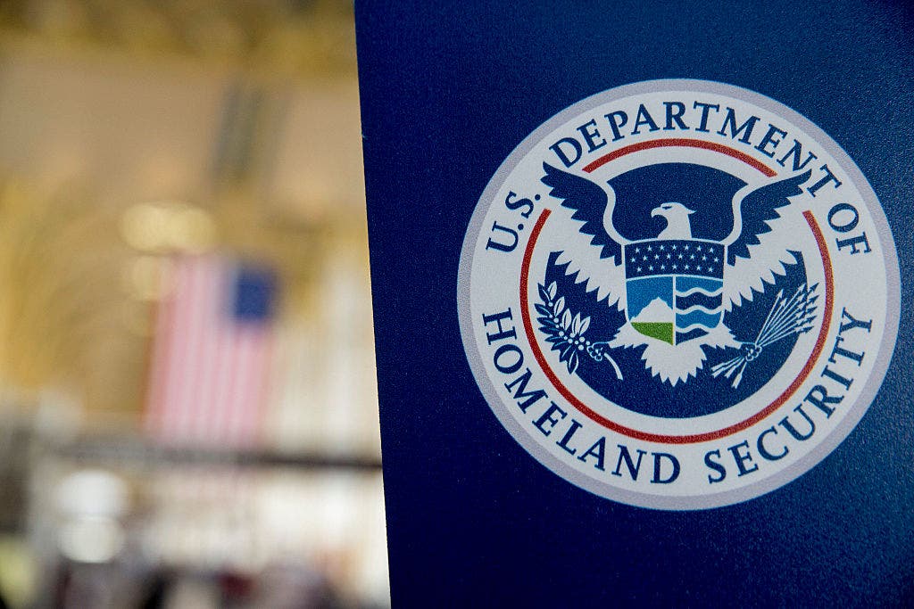 DHS shutdown looms as funding bill fails Senate vote