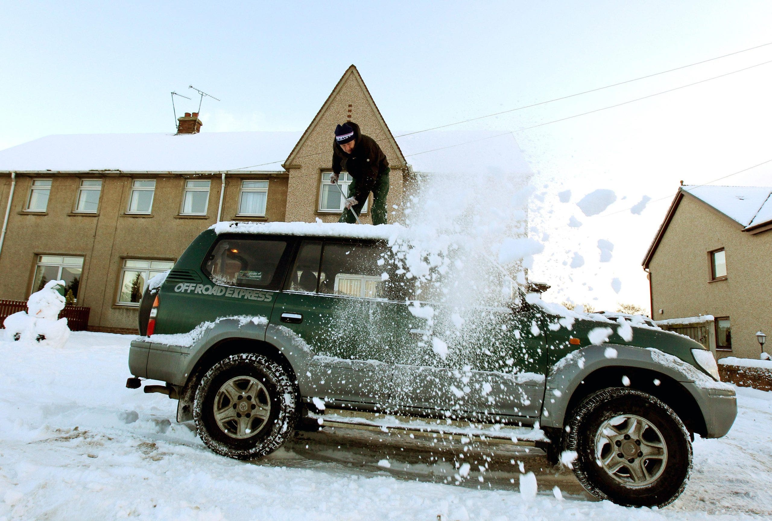 Driving with snow and ice on your car could be illegal: See what happens in DC, MD, VA