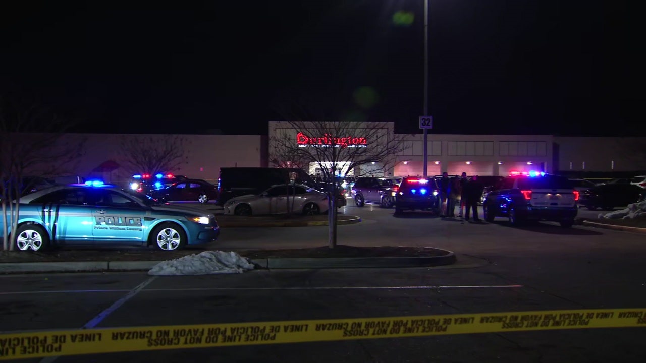 1 dead in shooting at Potomac Mills mall: police