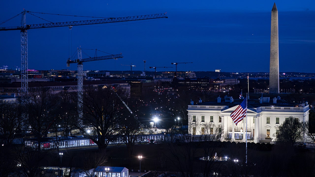 White House ballroom proposal approved by panel of Trump appointees