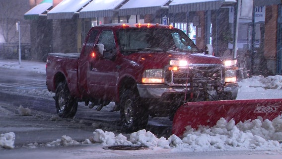 Hazardous road conditions Monday as winter storm hits DC region