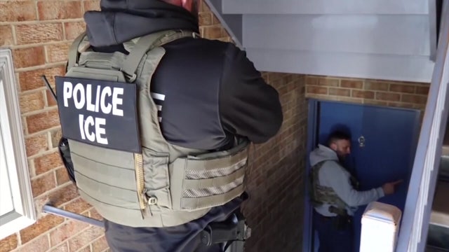 Activists protest Hilton CEO over rooms rented to ICE