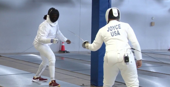 Commanders defensive end Deatrich Wise Jr. trades football for sword at local fencing academy