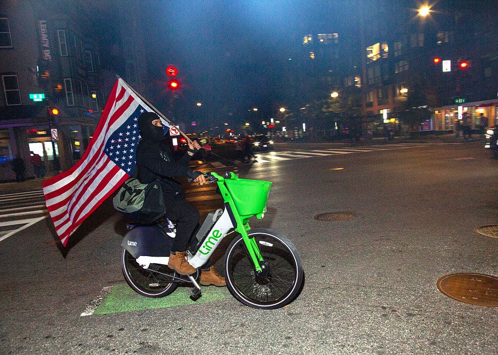 DC Council delays vote on teen curfew extension after Navy Yard incidents