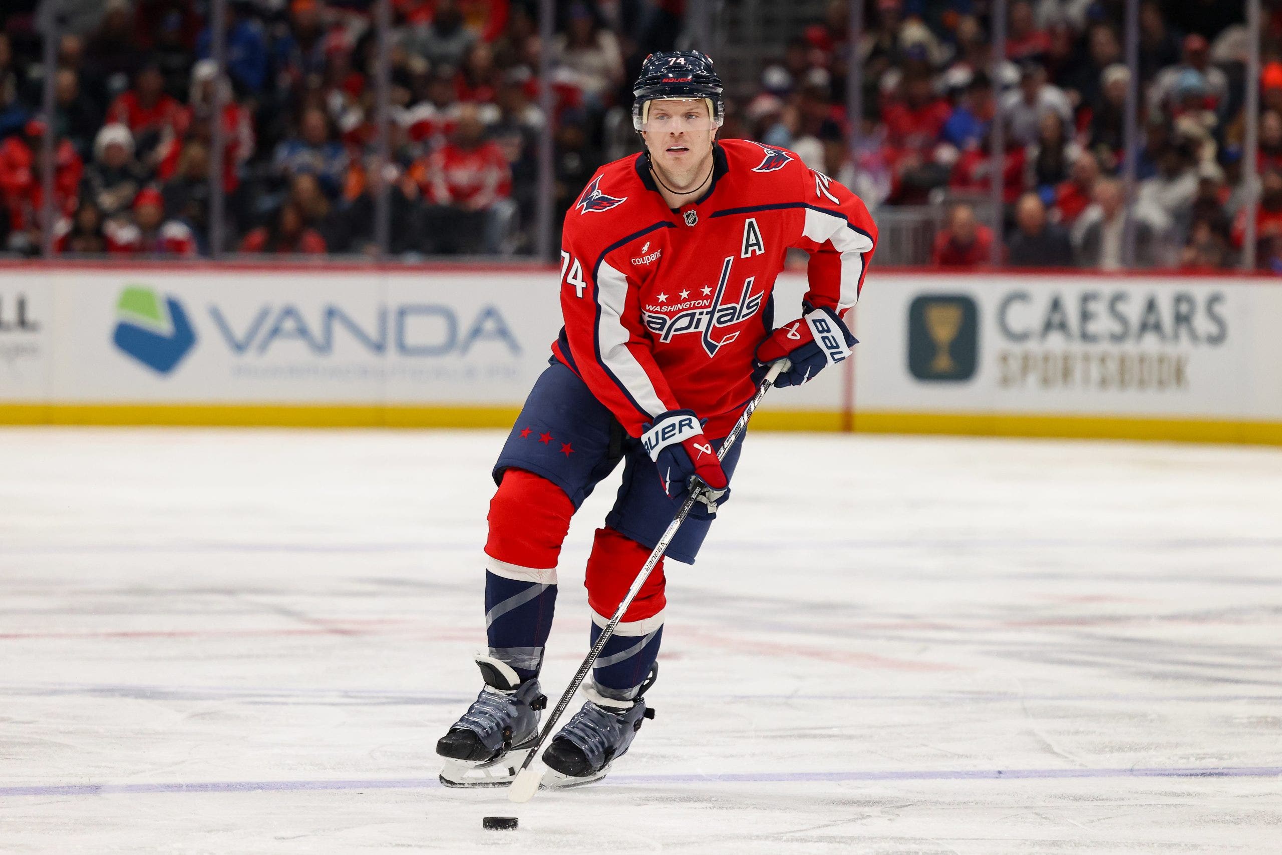 Capitals trade longtime defenseman John Carlson to Ducks ahead of NHL deadline