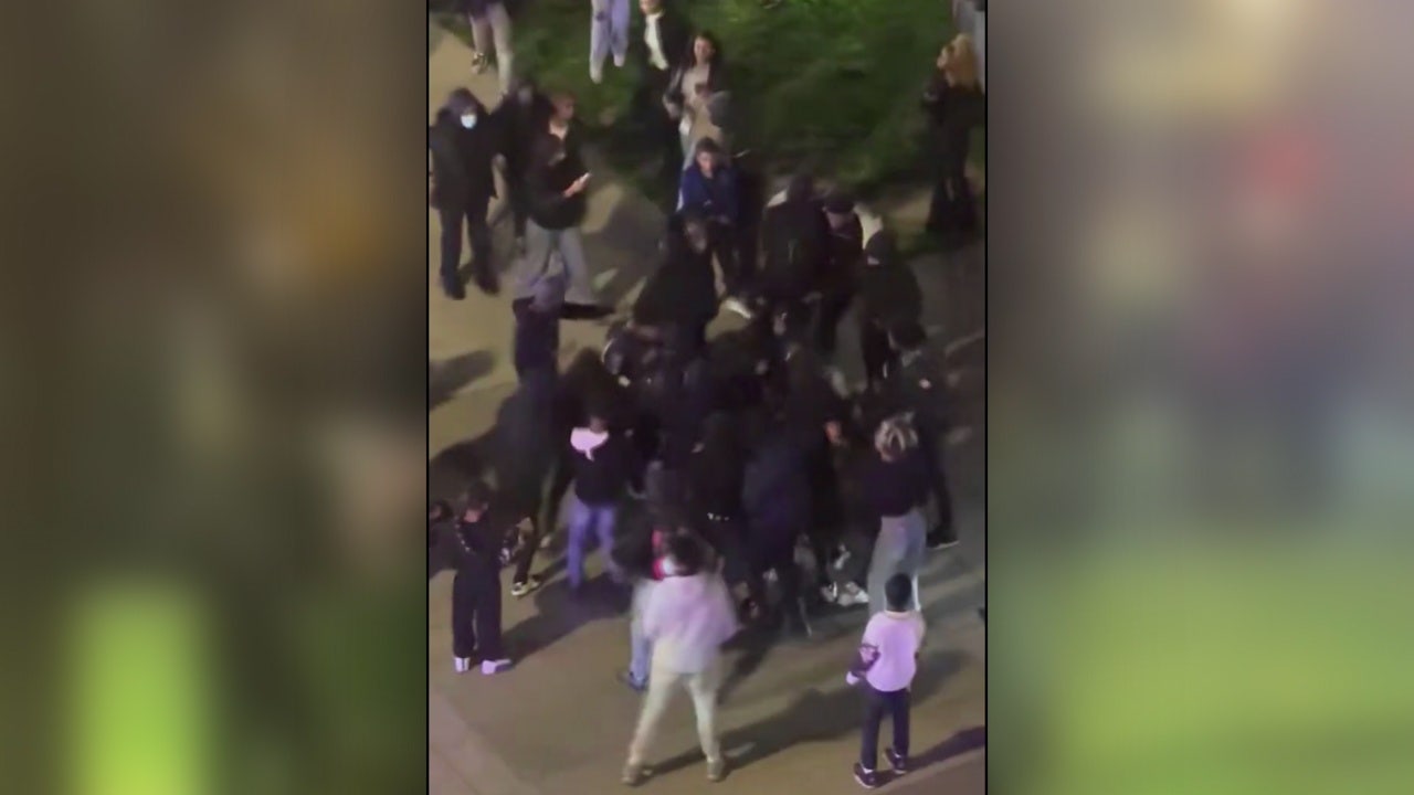 2 teens arrested, guns recovered after Navy Yard teen gathering erupts into chaos