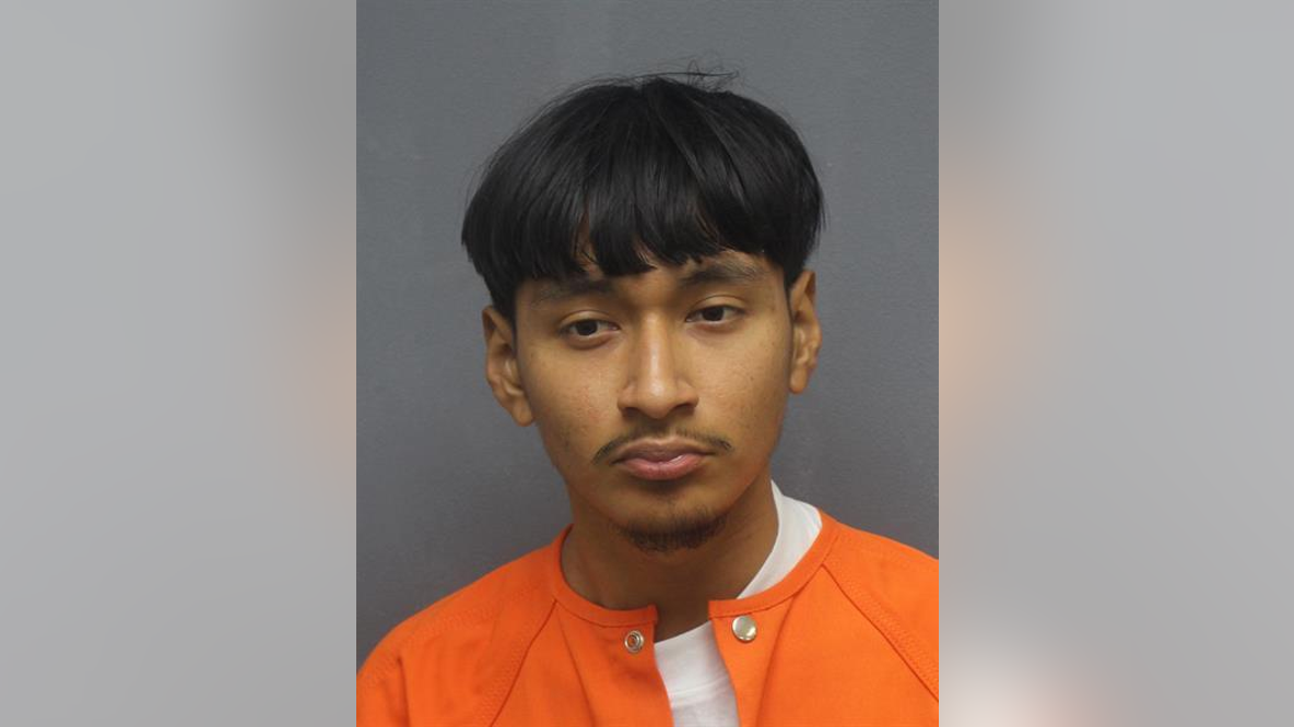 Virginia man offered 'Robux' to minors in exchange for sexually explicit photos, videos: police