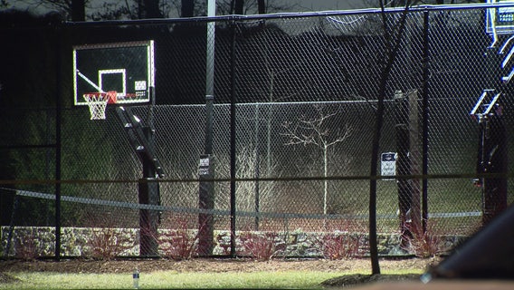 5 shot, 1 killed after gunfire erupts on Virginia basketball court, police say