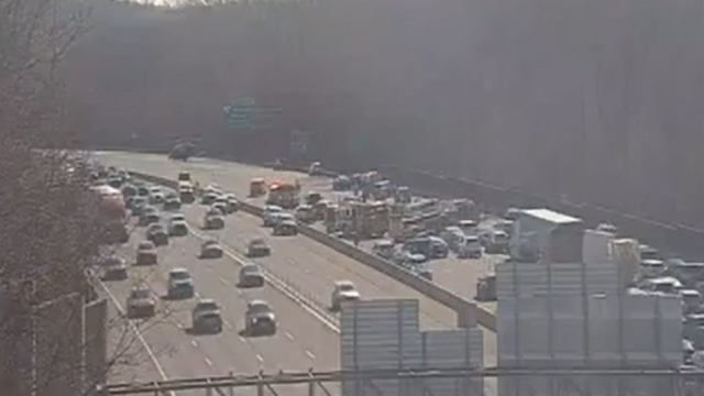 2 dead after stabbing, officer-involved shooting on I-495 in Fairfax County