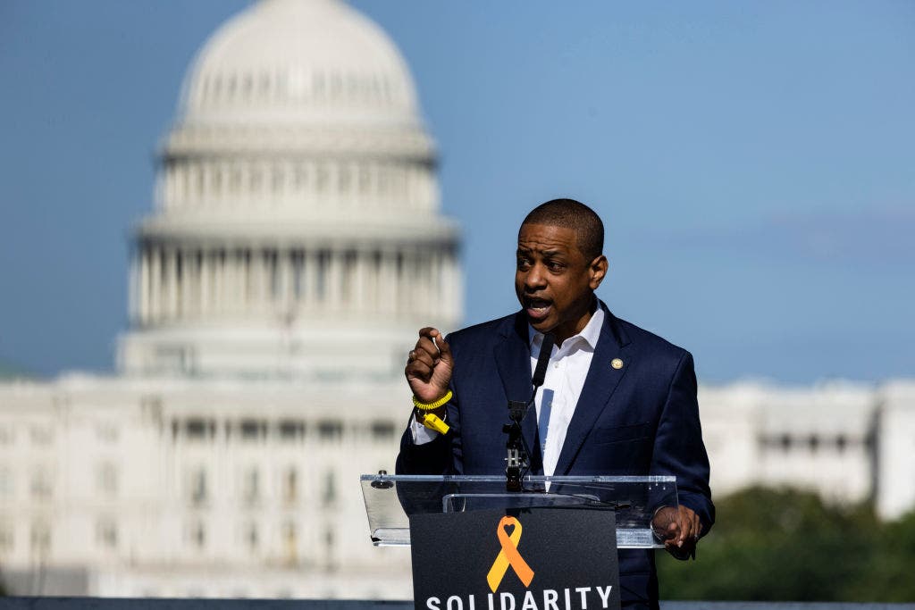 Local leaders react after death of former Virginia Lt. Gov. Justin Fairfax and his wife