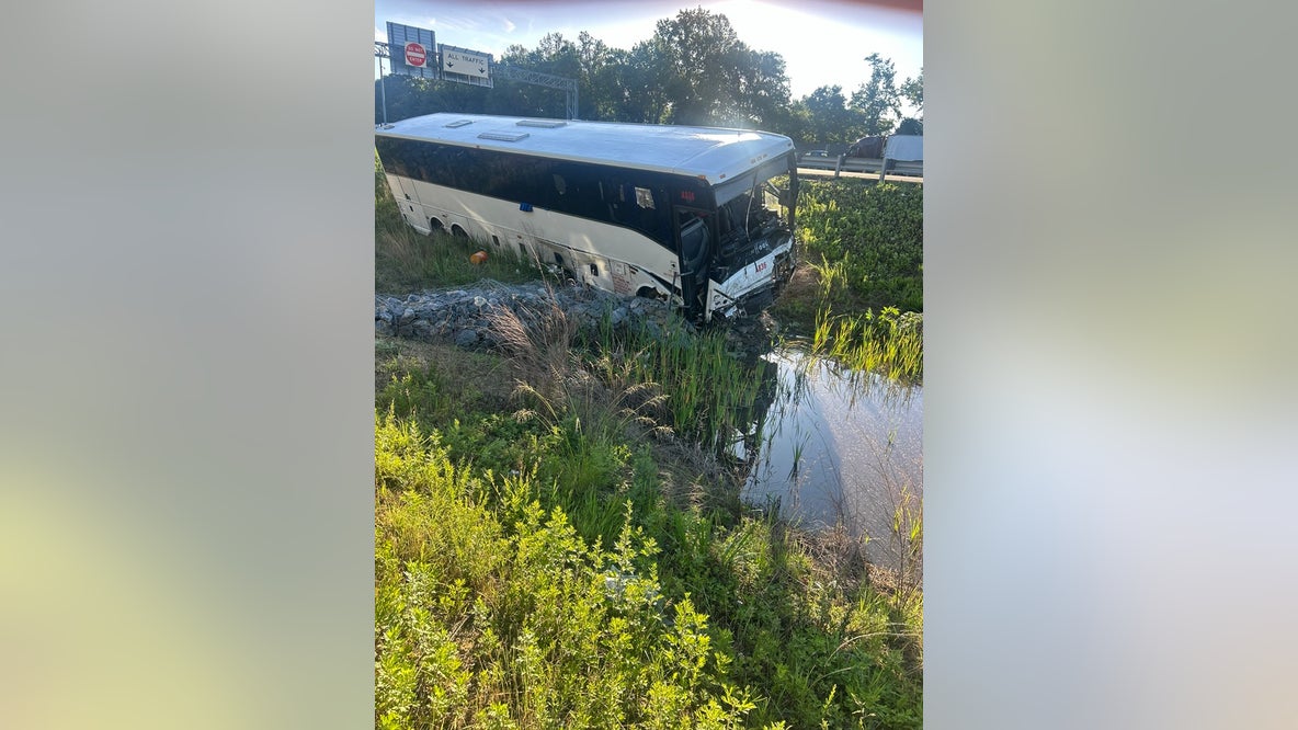 5 dead, 34 injured in I-95 bus crash; southbound lanes closed, delays expected