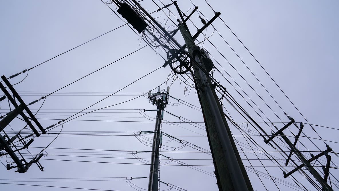 Public hearing set for controversial Virginia transmission line