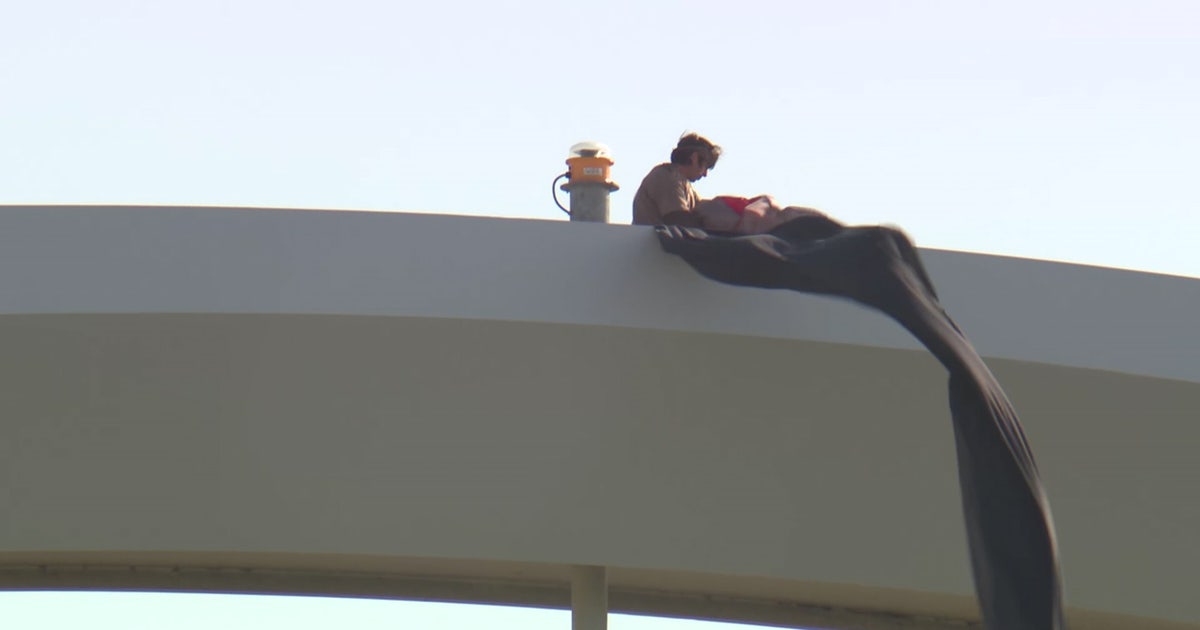 Protester remains on Frederick Douglass Bridge Tuesday as delays ...