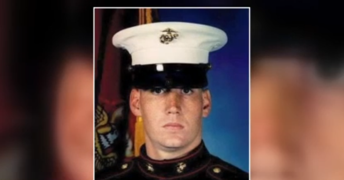 Viral post brings strangers to Arlington grave of fallen soldier