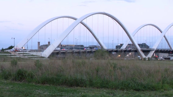 Frederick Douglass Bridge standoff enters day 4; traffic delays expected