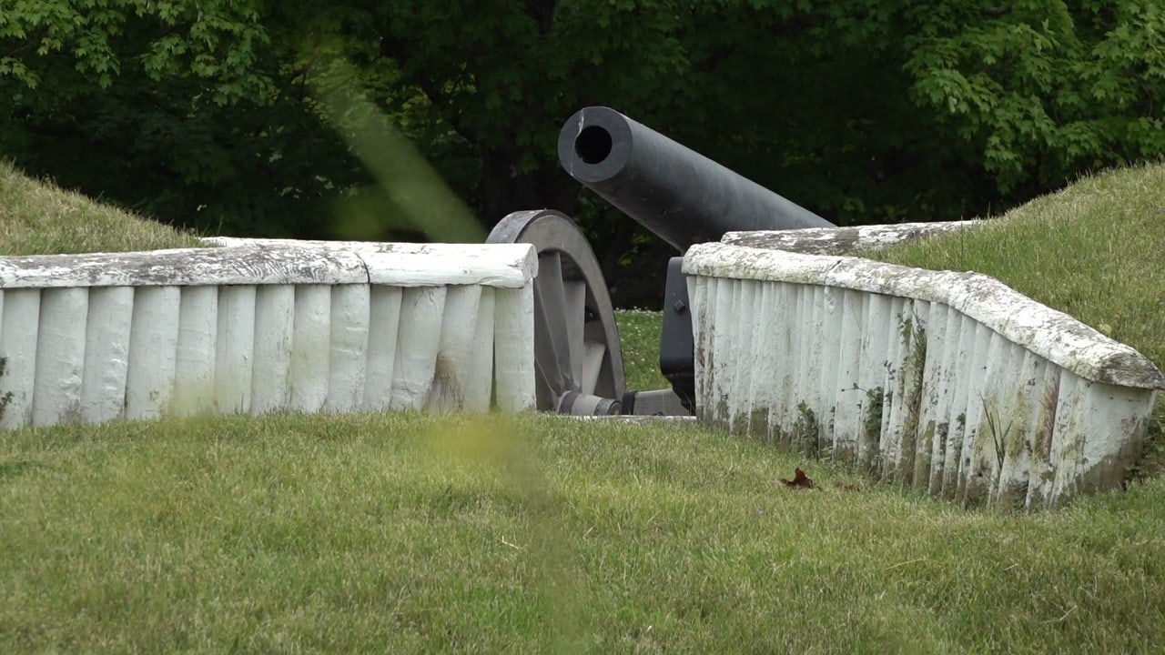 FOX 5 Zip Trip stops in historic Alexandria