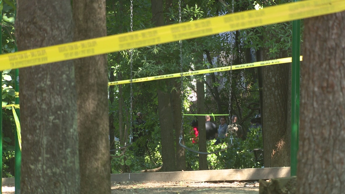 Authorities ID 3 killed in Bowie plane crash
