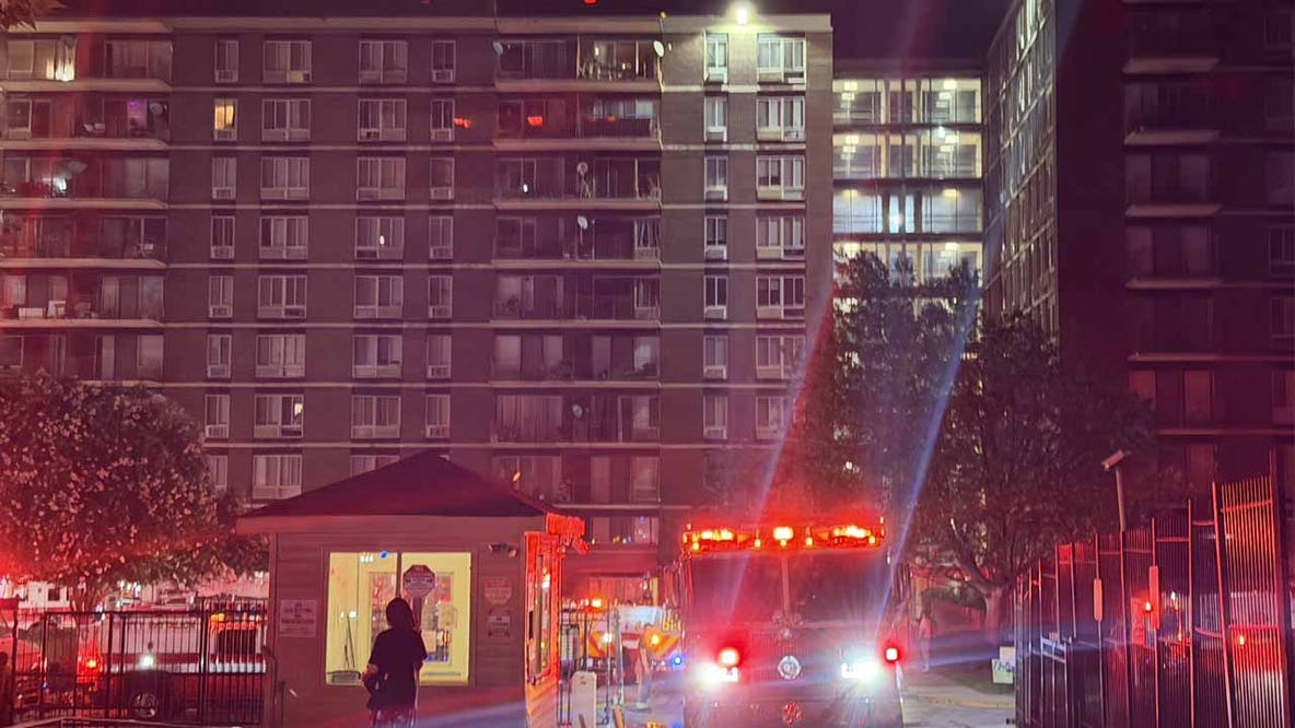 DC firefighters battle early morning blaze at 10 story high-rise apartment