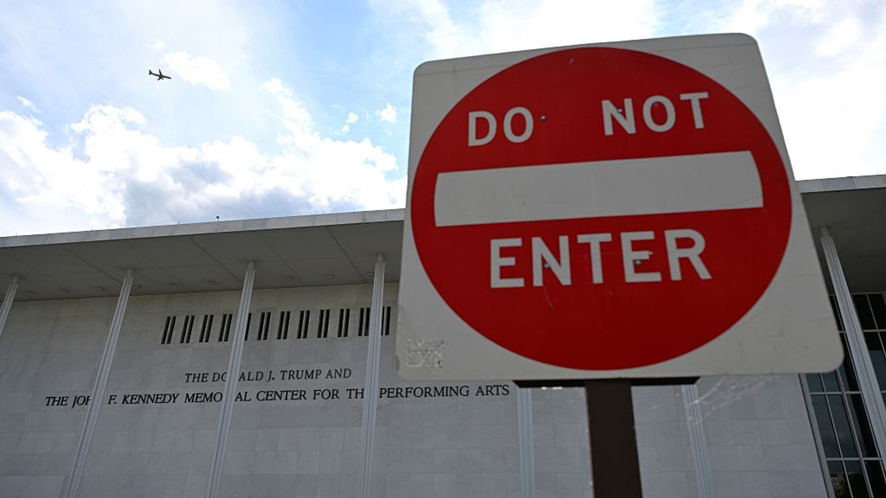 Kennedy Center begins scrubbing Trump’s name following federal court ruling