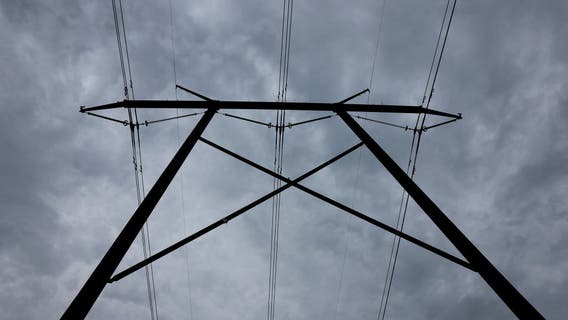 Loudoun Co. fights Dominion Energy over proposed transmission lines near schools
