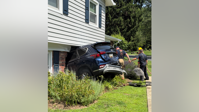 Teen allegedly hits off-duty officer, crashes into Maryland home