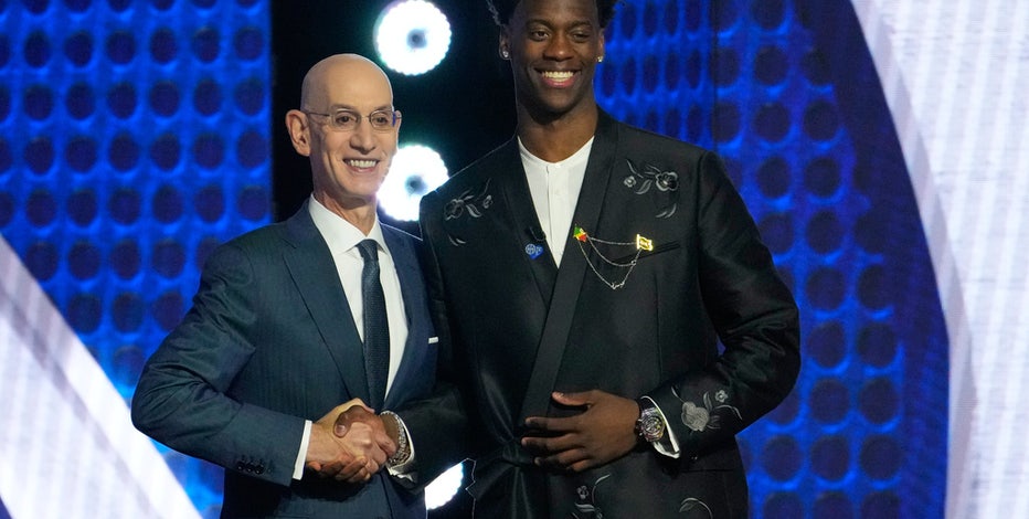 Washington Wizards select AJ Dybantsa with the No. 1 pick in the NBA draft
