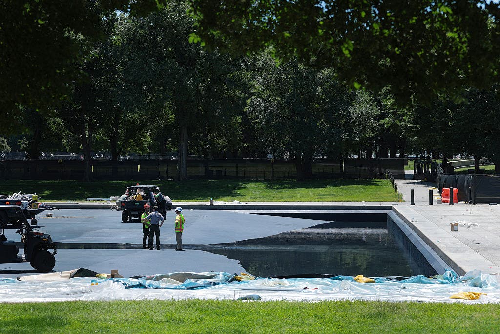 Lincoln Memorial Reflecting Pool drained again for repairs after setbacks