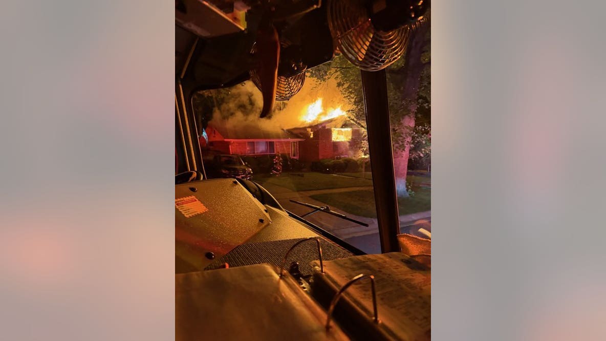 2 found dead after passing EMS crew discovers Silver Spring house fire