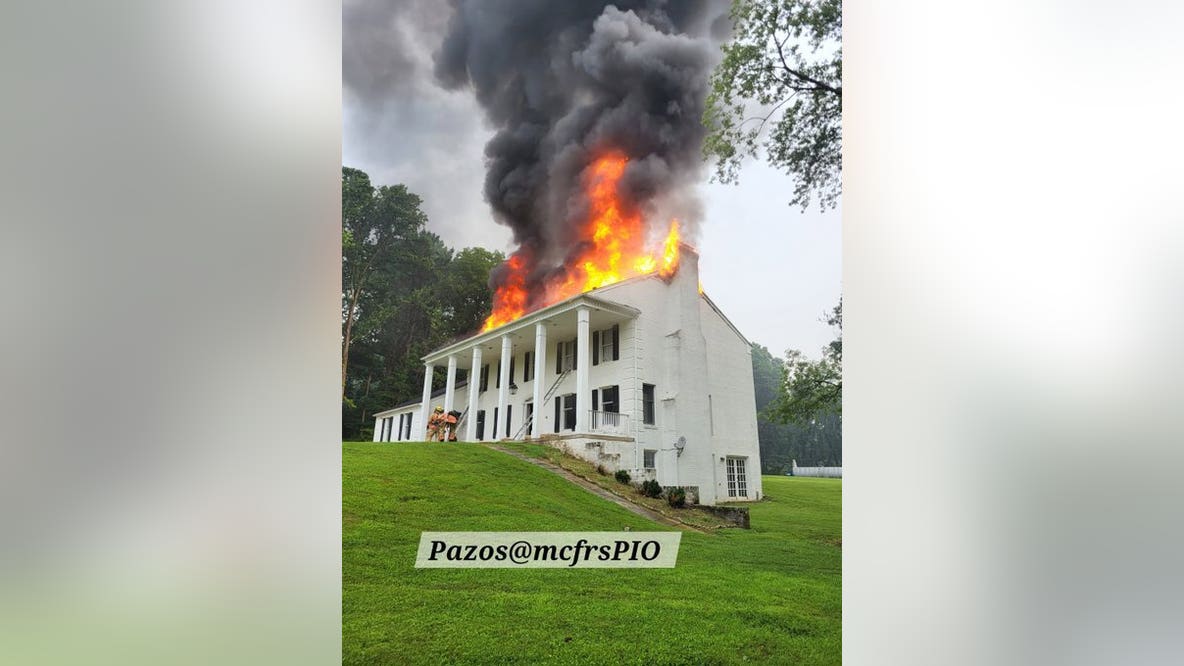 Lightning strike sets Gaithersburg home ablaze leaving 5 without home, 1 firefighter hurt