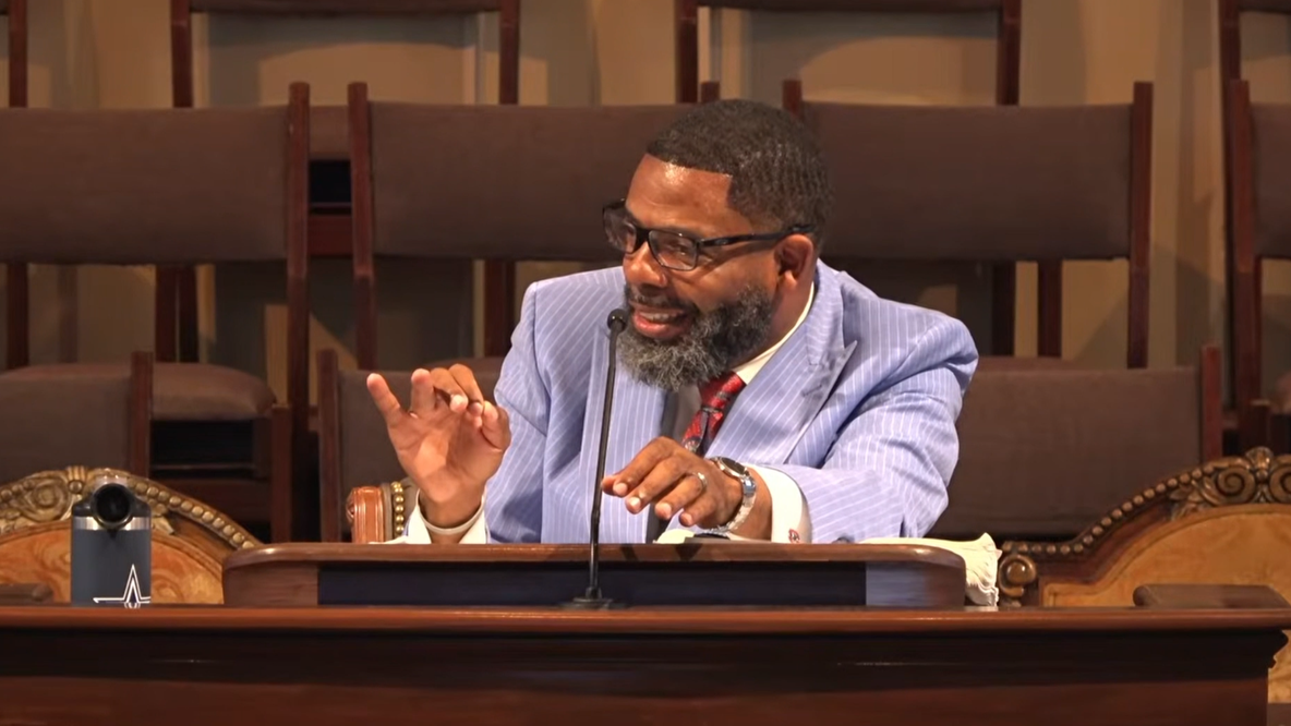 Virginia pastor charged after allegedly sending explicit images to Pa. teen