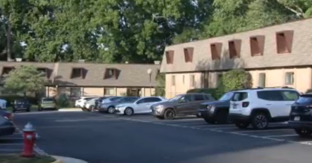 Hundreds of Reston condo residents left without AC during brutal heat wave