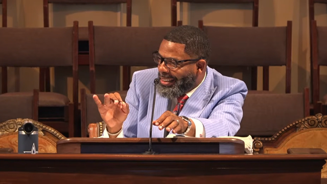 Virginia pastor charged after allegedly sending explicit images to Pa. teen