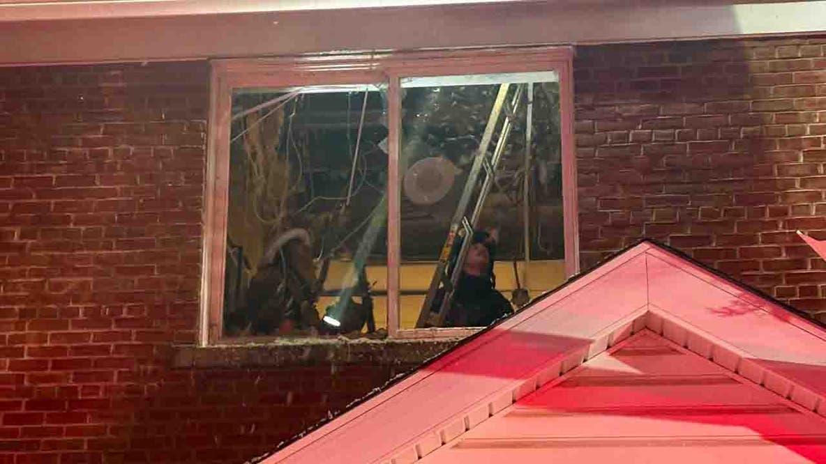 Fire forces residents to evacuate La Plata senior center