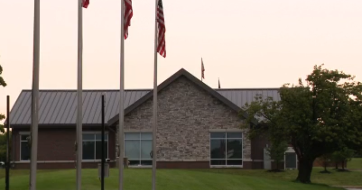 Vehicles broken into during funeral at Cheltenham Veterans Cemetery: police