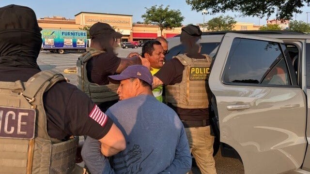 1,328 undocumented immigrants arrested in Maryland, Virginia during 2-week ICE operation