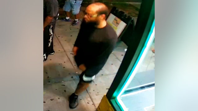 DC police search for suspect who allegedly robbed man after ride offer in NW