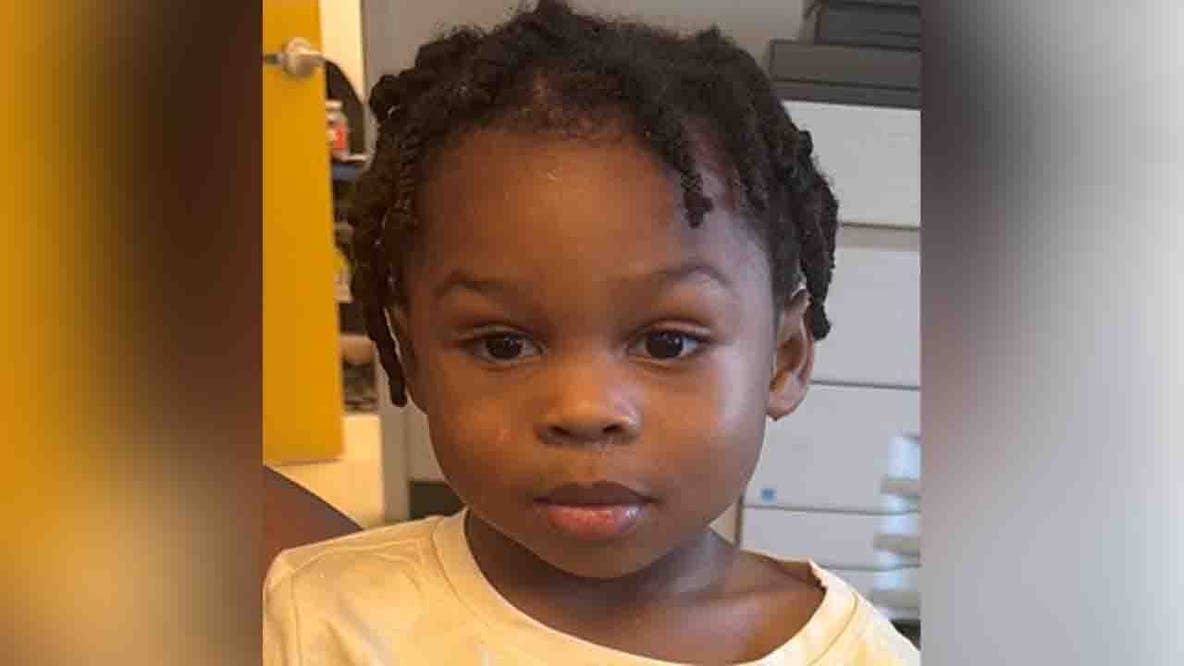 Police seek help identifying boy found alone in southeast DC