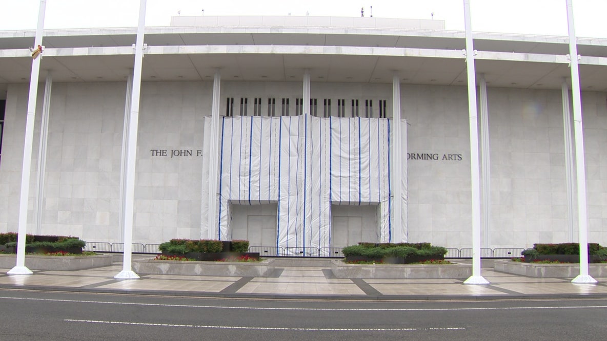 Kennedy Center accused of delaying planned repairs