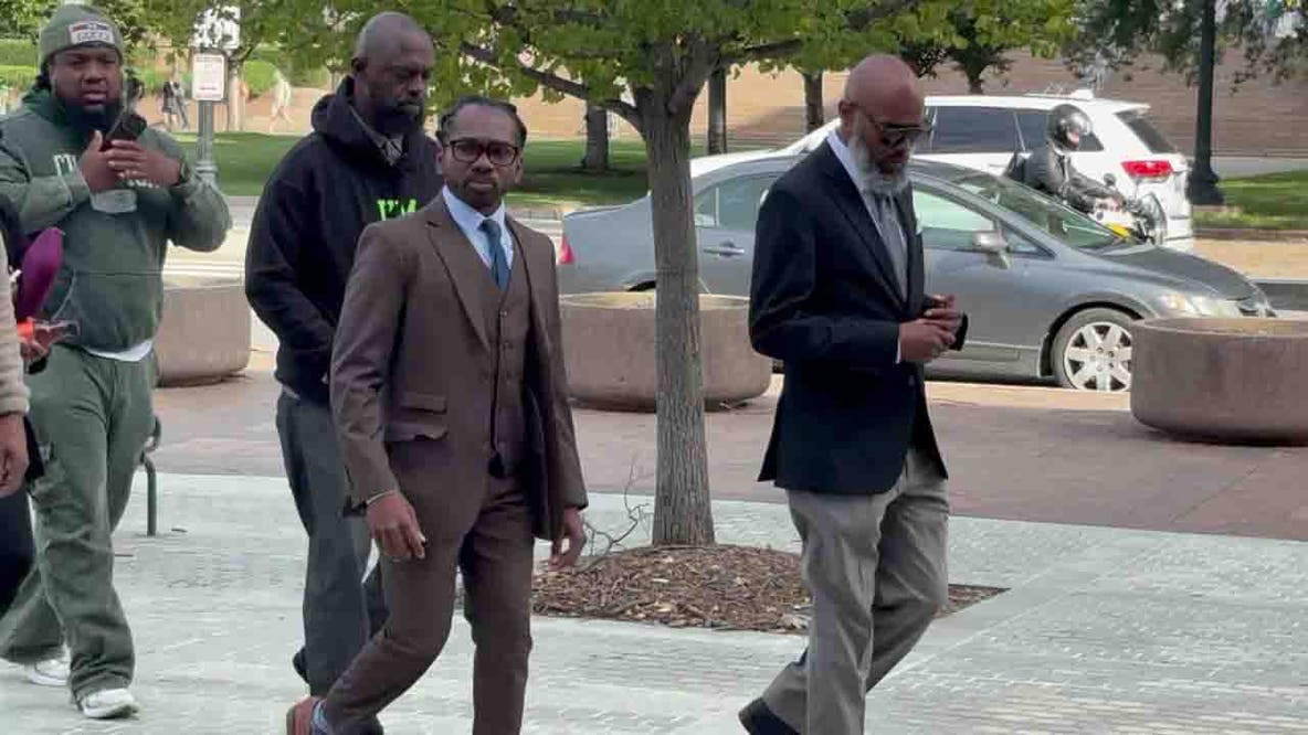 Jurors in DC Councilmember Trayon White’s bribery trial say they cannot reach verdict Friday