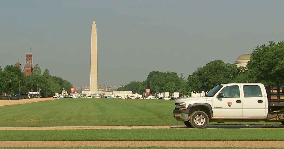 Parts of National Mall, Memorial Park closed through January for turf restoration