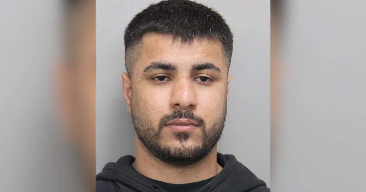 Lyft driver accused of abducting 2 women in Virginia turns himself in