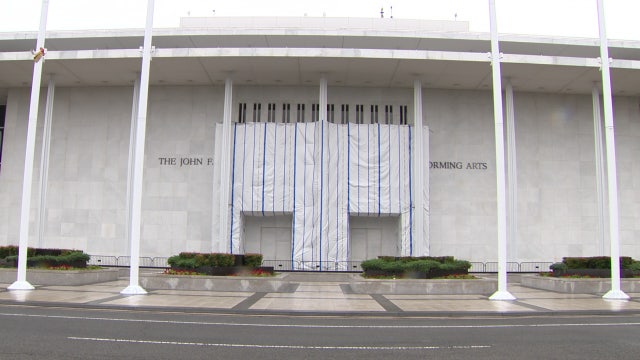 Kennedy Center accused of delaying planned repairs