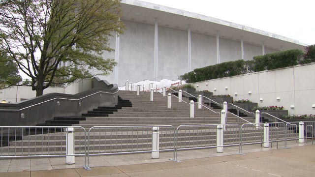 Rep. Beatty moves to block renewed Kennedy Center closure effort, alleging concealed evidence