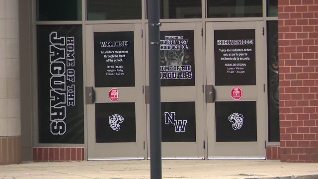 3 teens arrested after Montgomery County high school bathroom armed robbery, police say