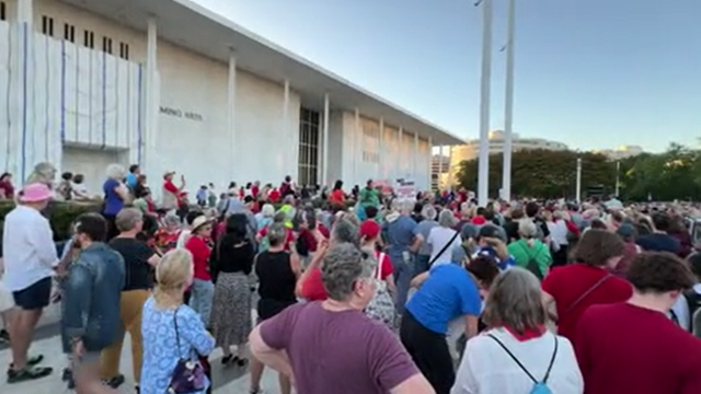 Hundreds form human chain outside Kennedy Center to protest demolition threats