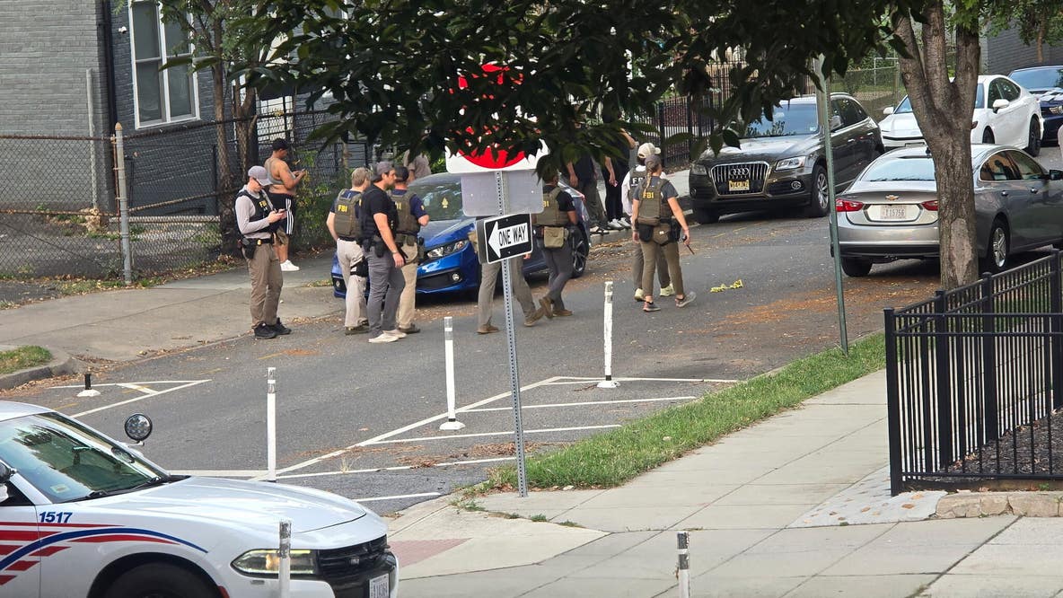 Suspect wanted in Northeast DC double shooting that injured 2 men
