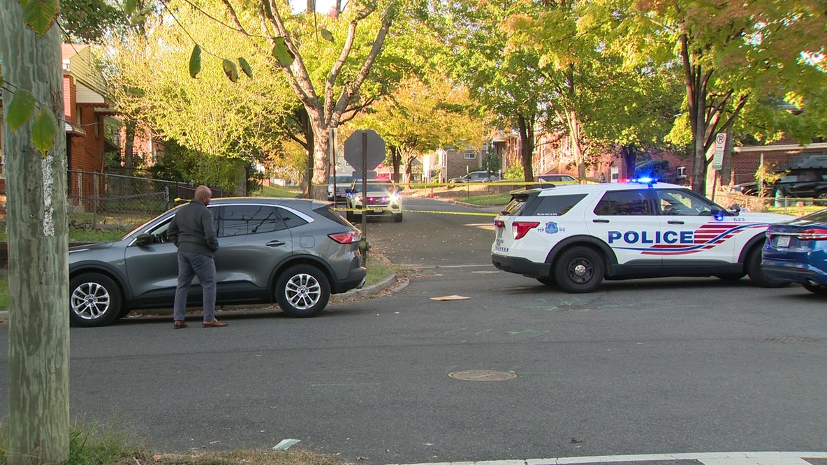 DC police search for 16-year-old wanted in fatal shooting of his identical twin brother