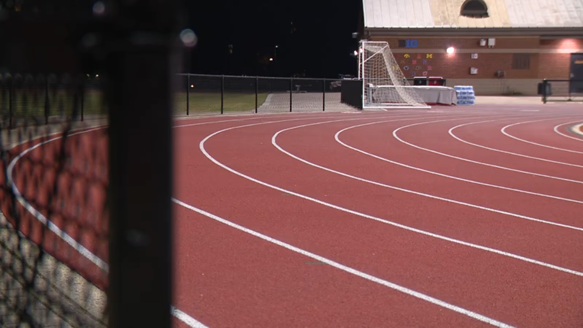 Midnight Mile tradition returns to UMD College Park as fans kick off men’s basketball season