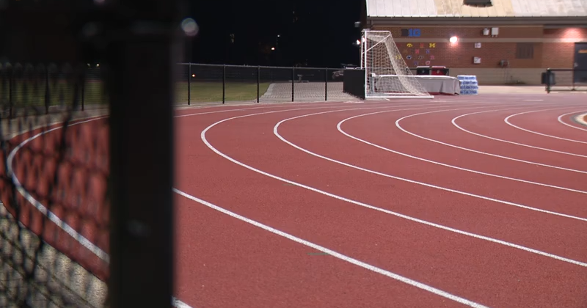 Midnight Mile tradition returns to UMD College Park as fans kick off men’s basketball season